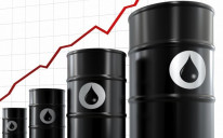 Cijene nafte prekoračile su u utorak na međunarodnim tržištima 84 dolara, potaknute ukidanjem ograničenja putovanja u Sjedinjenim Američkim Državama (SAD) i poboljšanim izgledima za potražnju nakon učestalih znakova oporavka