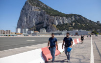 Ukoliko narativ o procijepljenosti stoji onda bi Gibraltar do sad morao već biti potpuno oslobođen restriktivnih mjera