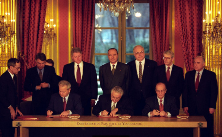 Sporazum je zvanično potpisan u Parizu 14. decembra 1995. godine