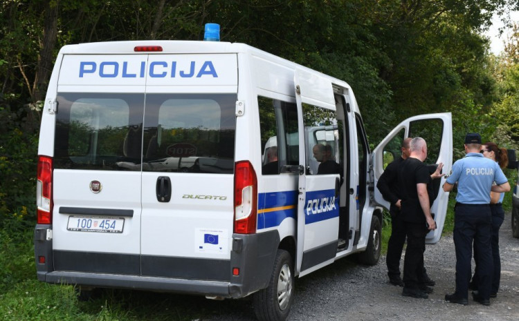Od 15.20 traje policijska potraga za muškarcem po zagrebačkoj Gornjoj Dubravi tačnije Dankovcu