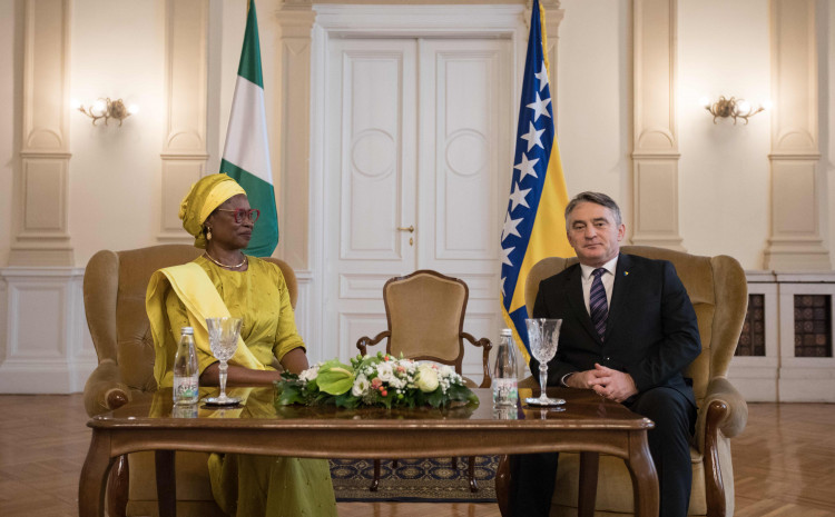 Ambasadorica Nigerije Modupe Irele s Željkom Komšićem