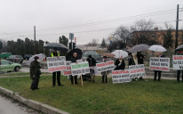 Građani okupljeni ispred zgrade Suda i Tužilaštva BiH