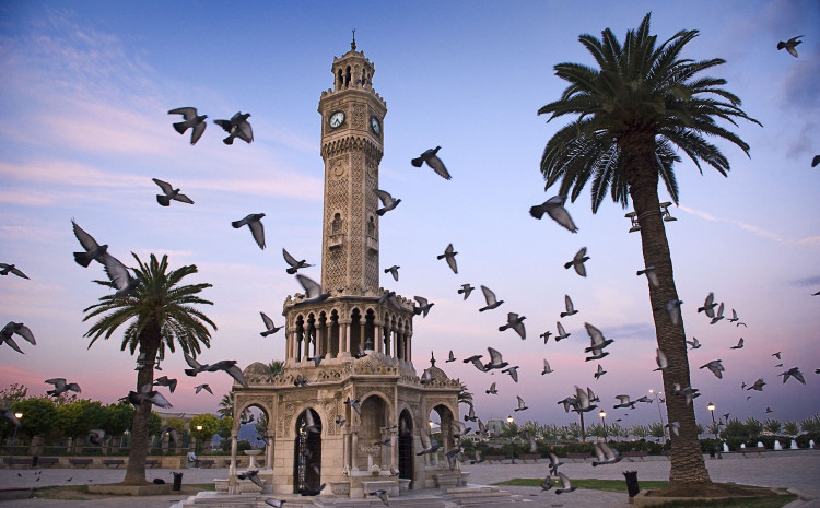 Sahat-kula u Izmiru