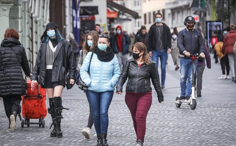 Obavezno nošenje zaštitne maske