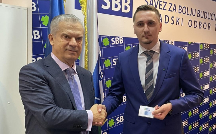 Muratović: Nakon kraćeg razgovora s gospodinom Fahrudinom Radončićem odlučio sam pristupiti SBB-u