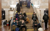 Građani Kijeva u metro stanici