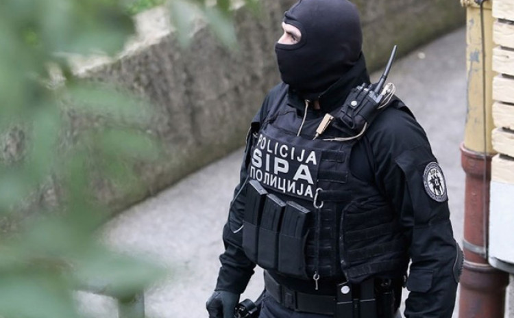 SIPA uhapsila i policajca MUP-a KS na graničnom prijelazu Bosanska Gradiška