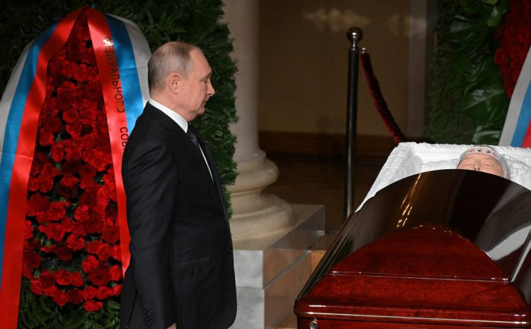 Rijetko pojavljivanje Putina u javnosti, došao na sahranu Žirinovskog