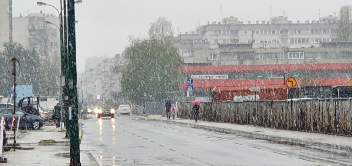 Snijeg pada u glavnom gradu BiH