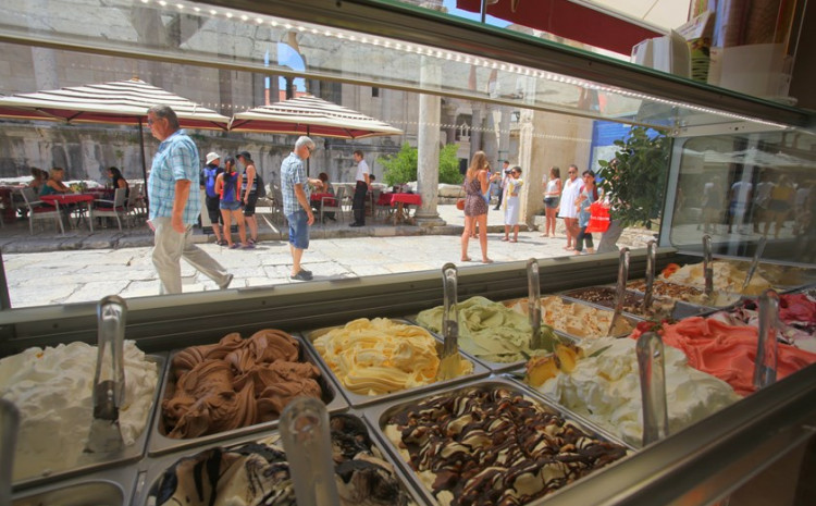 U centru Splita otvorene još tri slastičarnice