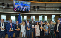 Nagrade dobili gradonačelnici Bijeljine, Podgorice, Elbasana, Kumanovog, Gjakova, Edirne, kao i predsjednik Općine Zvjezdare