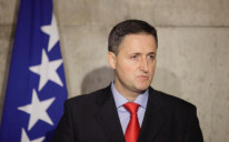 Denis Bećirović: Kako je Vijeće ministara podijelilo sredstva iz tekuće rezerve?