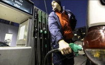 S litra goriva koji košta oko 3,50 KM država ubire pola marke PDV-a
