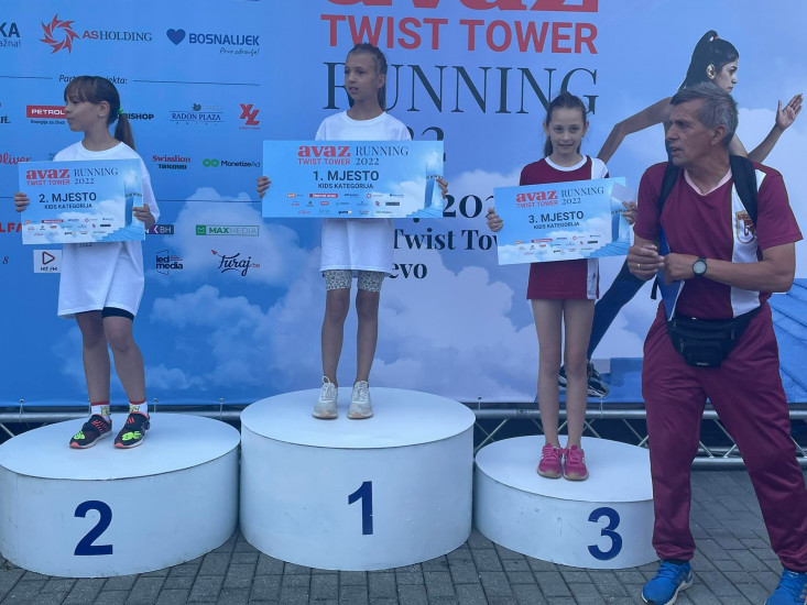 Djelić atmosfere sa spektakla "Avaz Twist Tower Running powered by BH Telecom"
