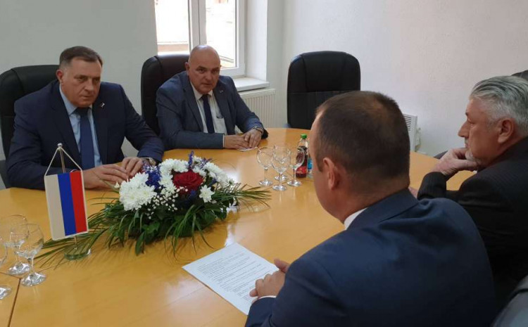 Milorad Dodik na sastanku sa Mladenom Grujičićem
