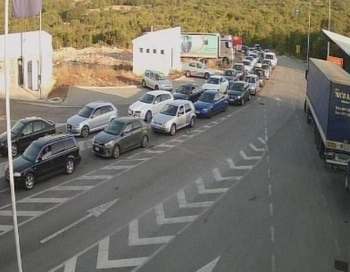 Kolone vozila na graničnim prijelazima