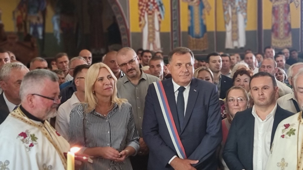Milorad Dodik i Željka Cvijanović prisustvovali manifestaciji na Pofalićima