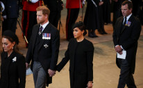 Princ Heri i Megan Markl na sahrani