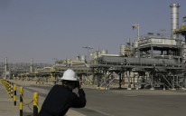 OPEC: Smanjuje se proizvodnja nafte za dva miliona barela na dan