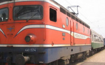 Željeznički saobraćaj na dijelu pruge Doboj - Šamac, Doboj - Maglaj i Doboj – Stanari bio je prekinut
