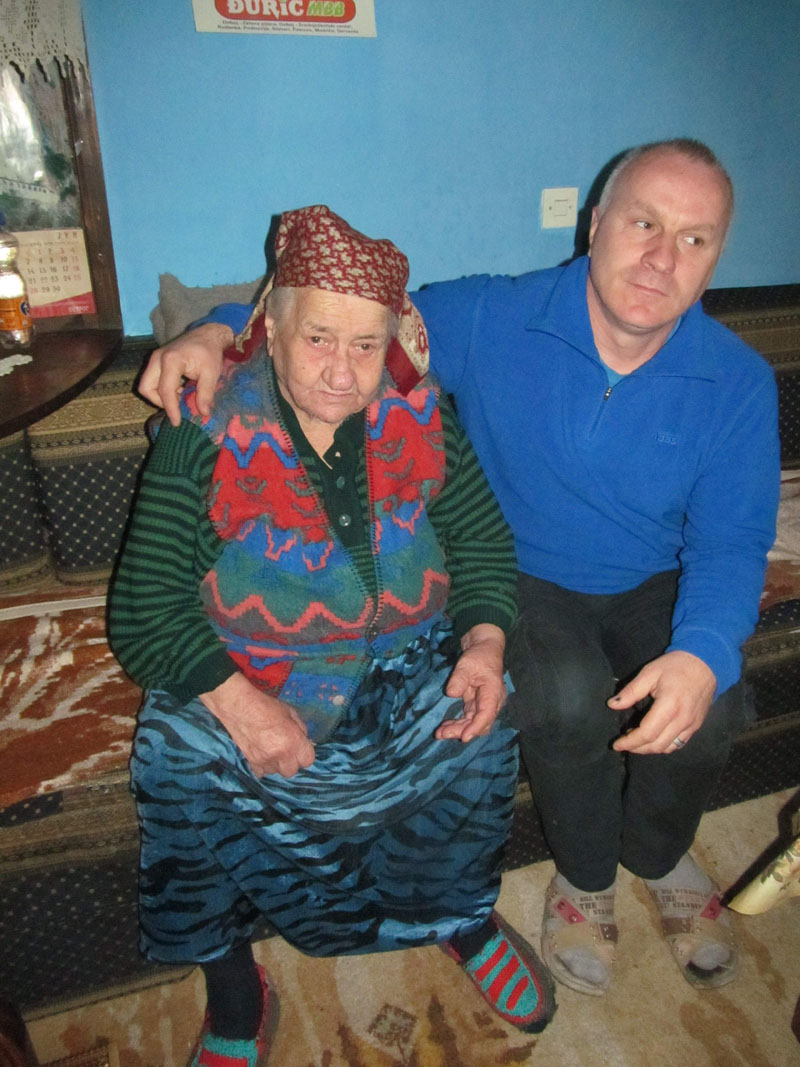 goran-sa-80-godisnjom-majkom