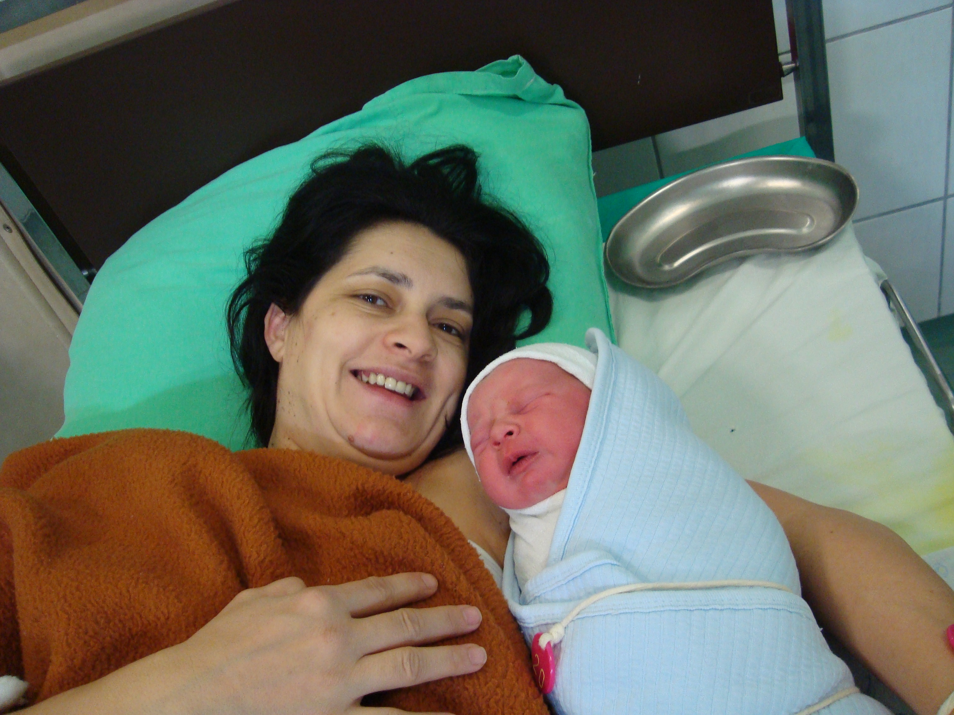 tijana-adilovic-sa-svojom-bebom