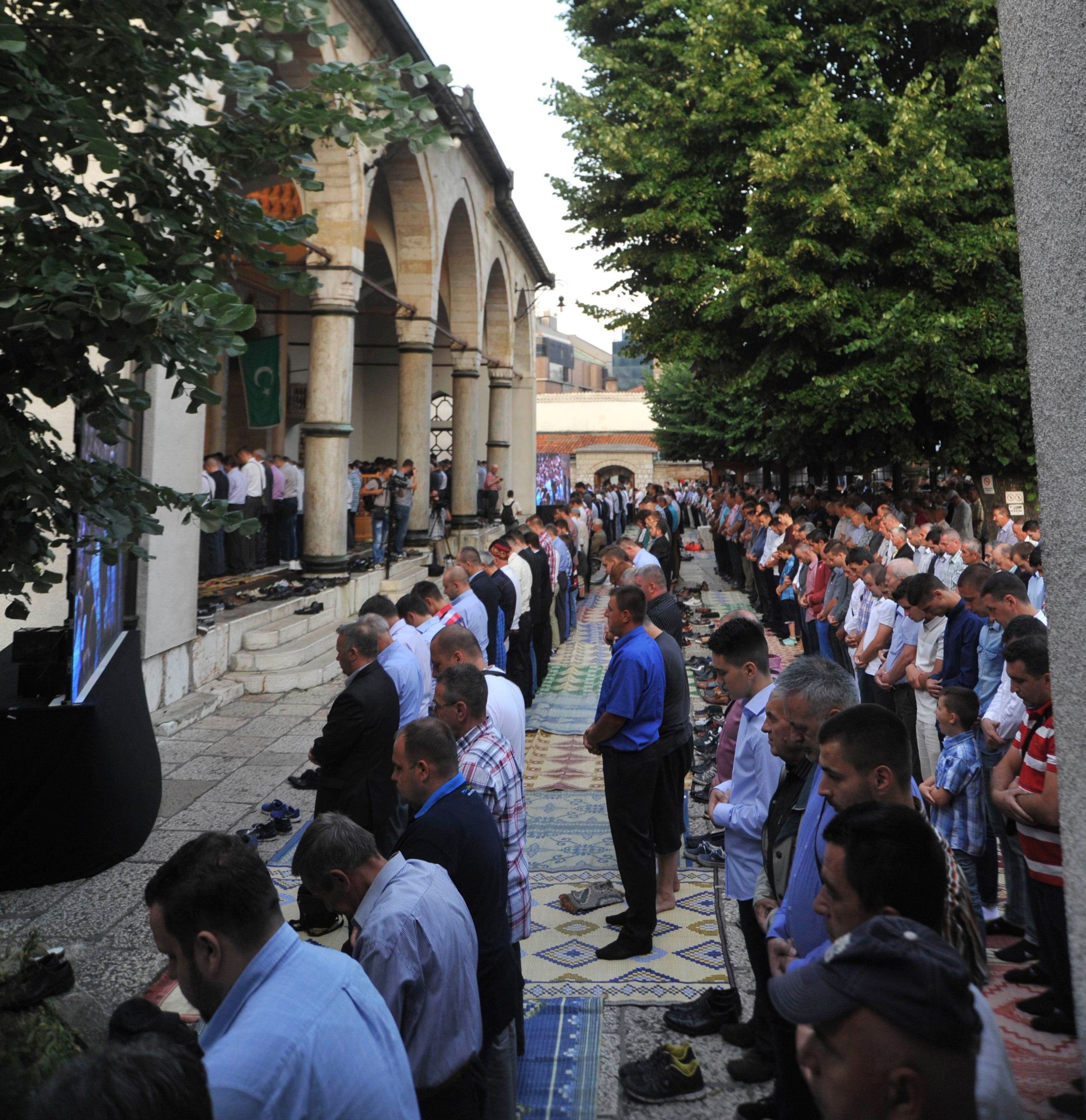 bajram-17-07-2015-4mk
